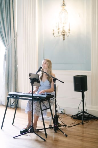 Gallery photo 8 of Dre Acoustic