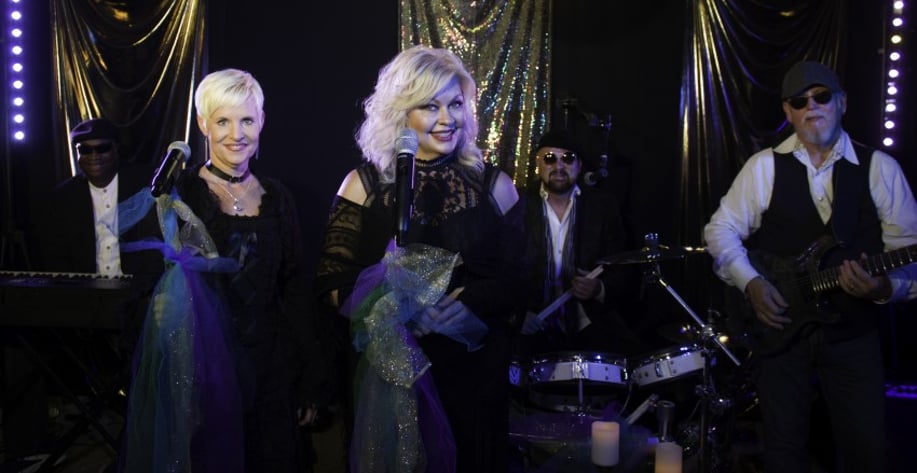Gallery photo 1 of Dreams - A Fleetwood Mac Tribute
