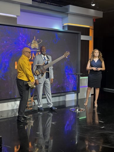 Gallery photo 17 of Drue Williams Jr. The "Voice of the Bass"