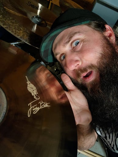 Gallery photo 2 of Drummer Finch