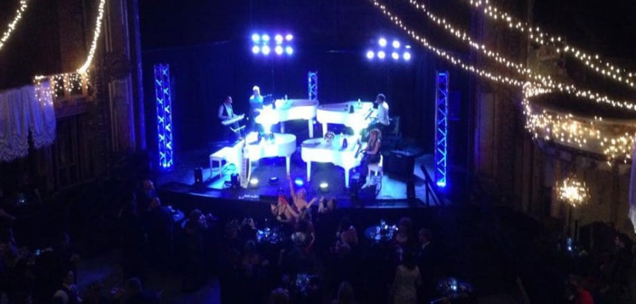 Gallery photo 4 of Dueling Pianos Official