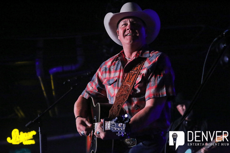 Gallery photo 1 of Duey Acoustic/Duey & Unbroken