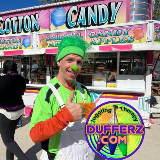 Gallery photo 5 of Duffer the Juggler