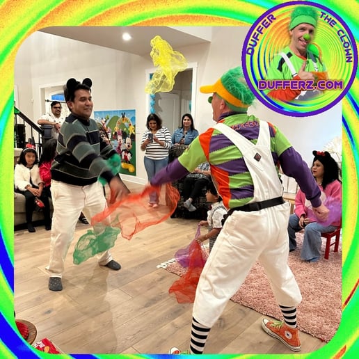 Gallery photo 10 of Duffer the Juggler