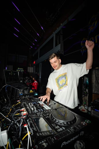 Gallery photo 1 of Duffy
