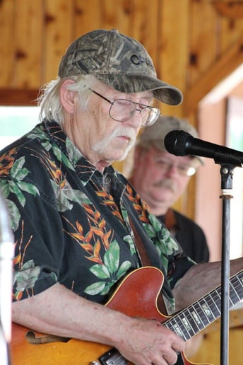 Gallery photo 3 of Duke and the Studebakers