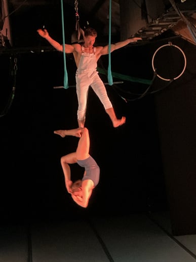Gallery photo 1 of Duo Refraction