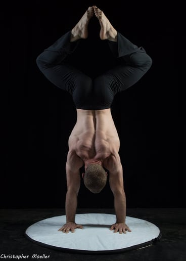 Gallery photo 7 of Romeo Acro