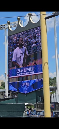Gallery photo 1 of Oscar Dupree III - Saxophonist