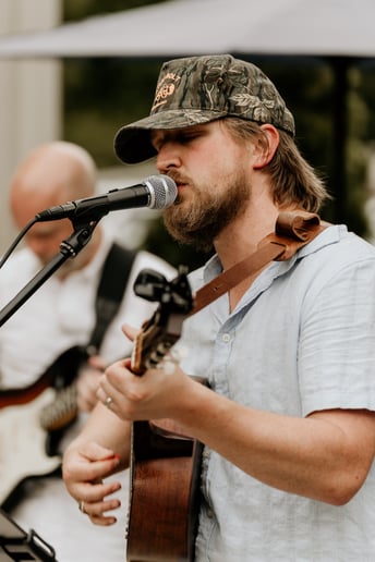 Gallery photo 3 of Dustin Wilson & The Howlers