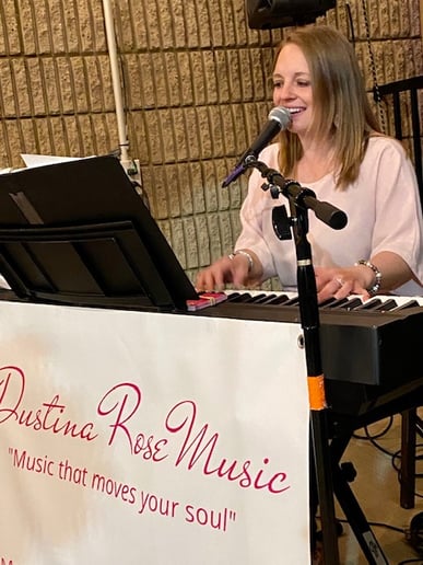 Gallery photo 2 of Dustina Rose Music