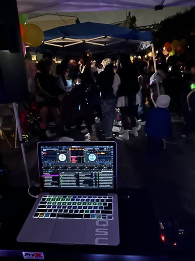 Gallery photo 1 of Dya Fya Entertainment — Mixmaster Jeff