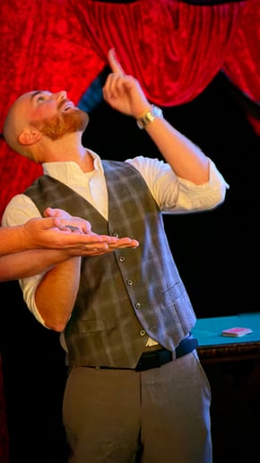 Gallery photo 7 of Dylan Looper Magic
