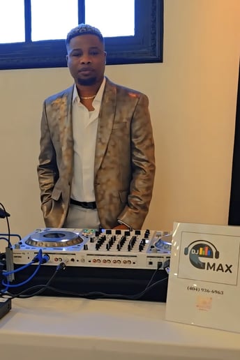 Gallery photo 4 of DJ E-Max