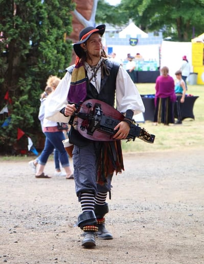 Gallery photo 1 of Earl the Bard