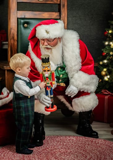 Gallery photo 5 of 865 Santa