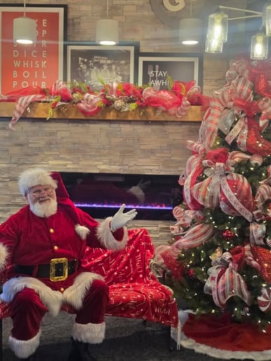 Gallery photo 3 of East Tennessee Santa