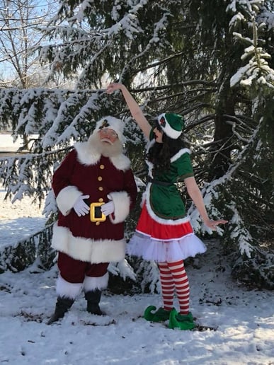 Gallery photo 32 of Santa Stops By - By Funtime Services