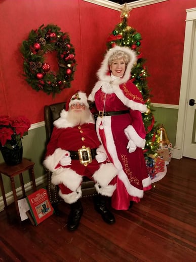 Gallery photo 31 of Santa Stops By - By Funtime Services