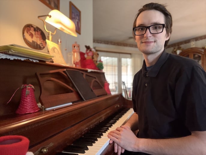 Gallery photo 7 of Caden Rank - Pianist