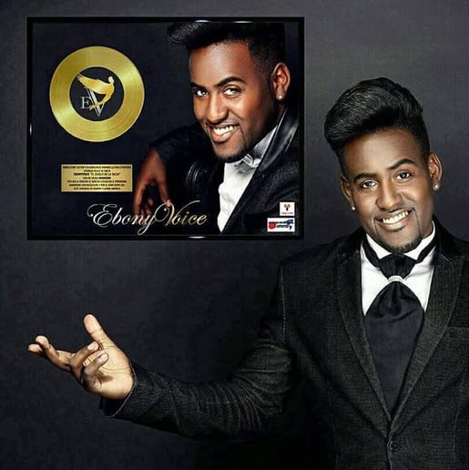 Gallery photo 4 of Ebony Voice - El Duke de la Salsa