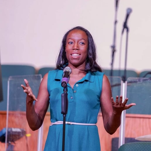 Gallery photo 1 of Simone Henry of ECHE Music