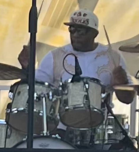 Gallery photo 1 of Eclectic Drummer