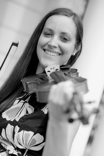 Gallery photo 1 of Eclectic Violinist