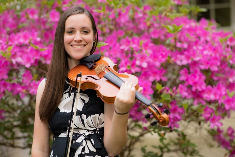 Gallery photo 2 of Eclectic Violinist