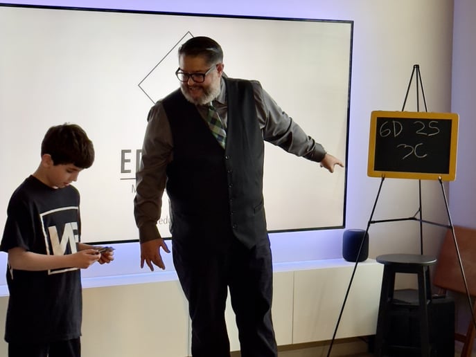 Gallery photo 6 of Ed Garcia - Magic & Illusion