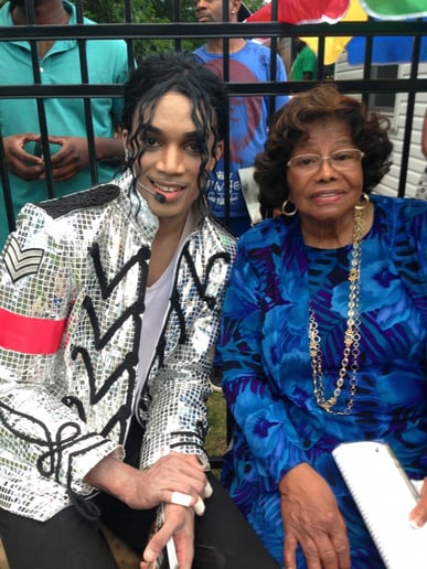 Gallery photo 8 of Ed Hollis as Michael Jackson