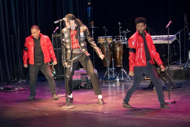 Gallery photo 4 of Ed Hollis as Michael Jackson