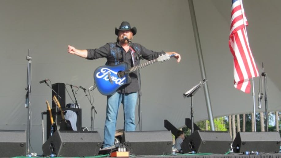 Gallery photo 32 of Ed Kellleher as Toby Keith