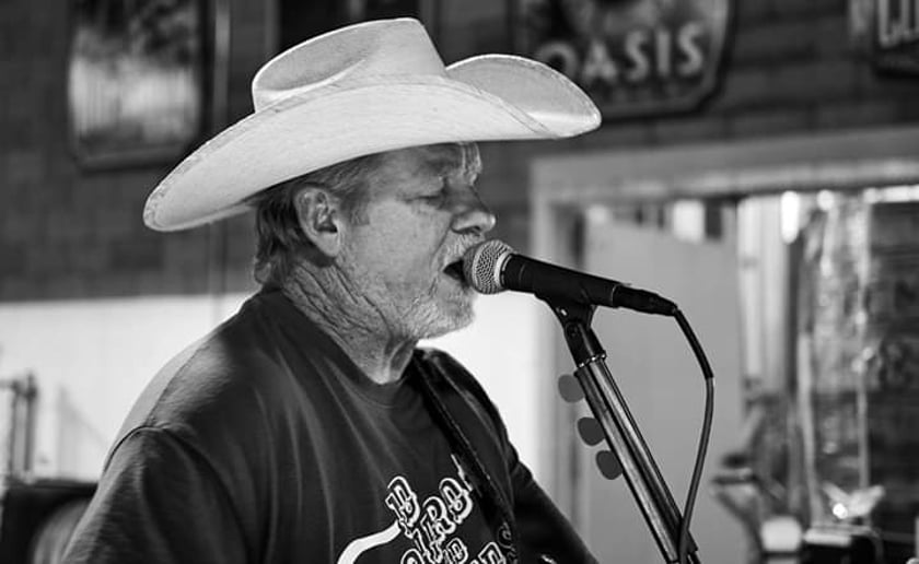 Gallery photo 1 of Ed Leonard and Friends