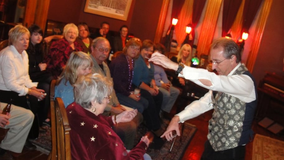 Gallery photo 9 of Eddie Goldstein Magician