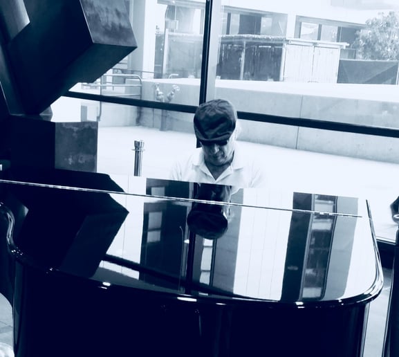 Gallery photo 1 of Eddie Smith, Jazz Pianist