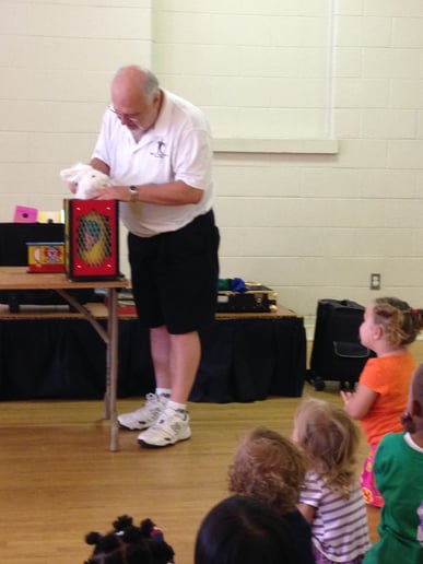 Gallery photo 8 of Edsel Entertainment Magician, Face Painter, and Balloon Twister