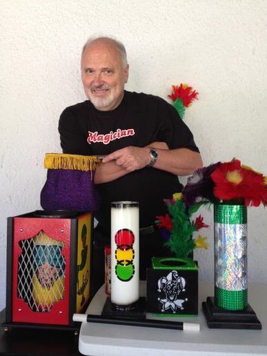 Gallery photo 1 of Edsel Entertainment Magician, Face Painter, and Balloon Twister