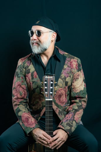 Gallery photo 2 of Edy Sanz