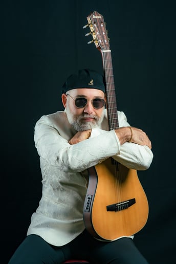 Gallery photo 4 of Edy Sanz