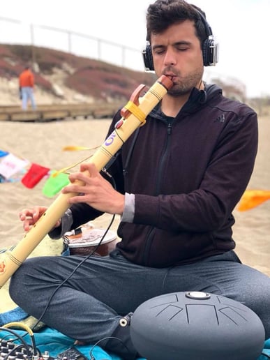 Gallery photo 1 of Ege Sanli - Improvisational Yoga Music