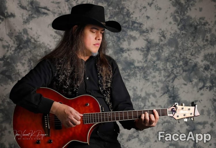 Gallery photo 1 of E.H.I. solo band