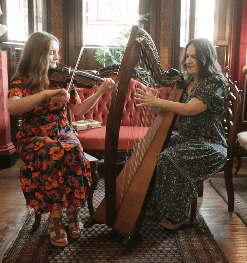 Gallery photo 1 of Eileen Gannon - Harpist