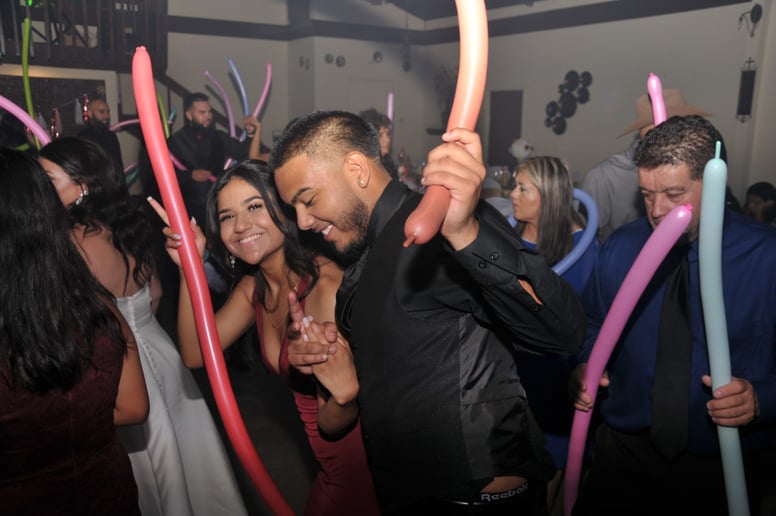 Gallery photo 6 of DJ U Know