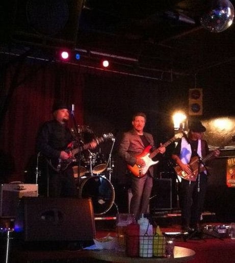Gallery photo 1 of E.L.84 band