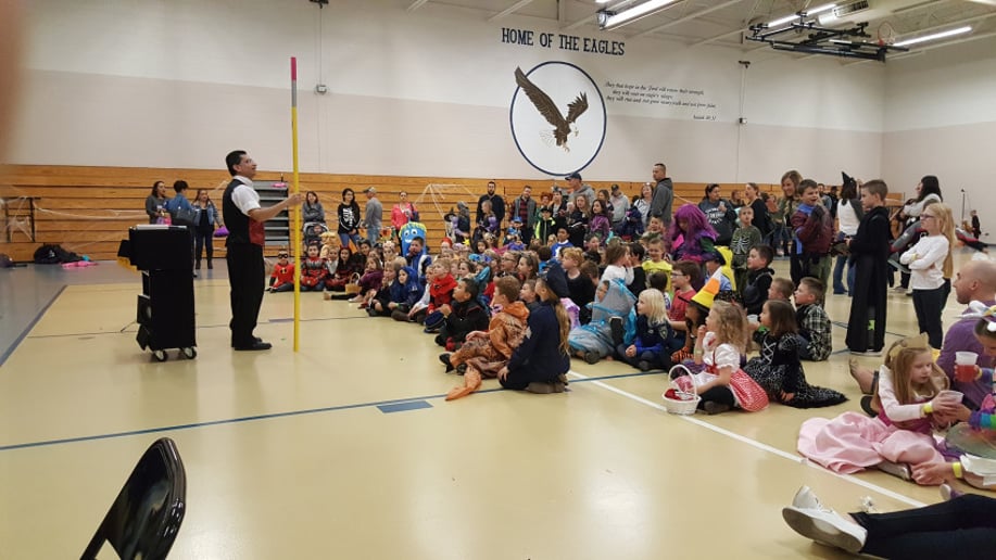 Gallery photo 6 of El Mago Magic Show