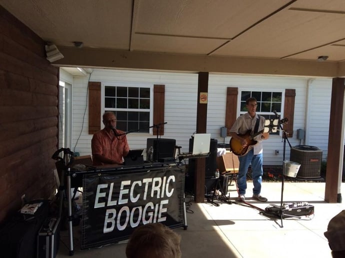 Gallery photo 7 of Electric Boogie