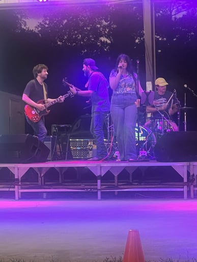 Gallery photo 2 of Electric Rendezvous