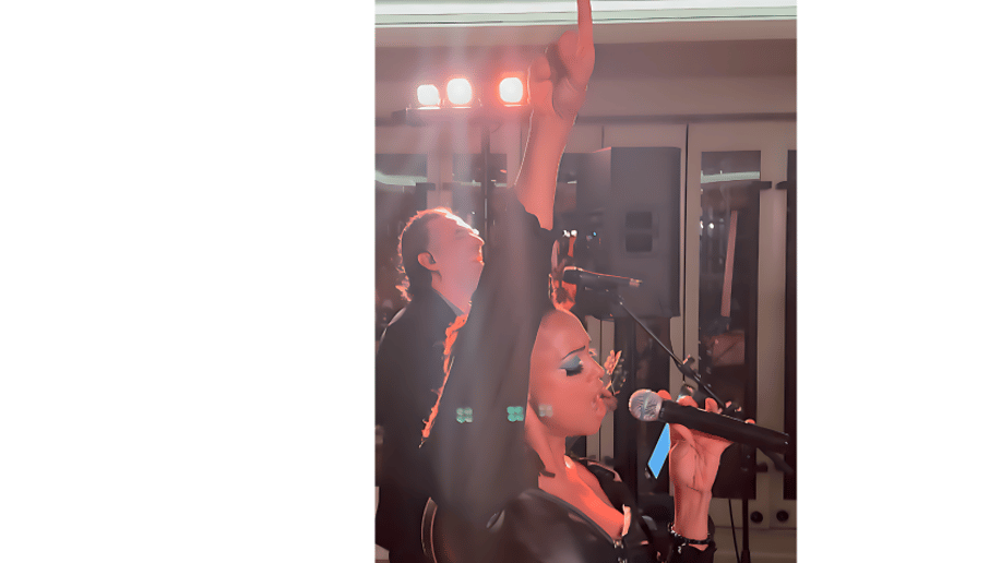 Gallery photo 4 of Electric Soul