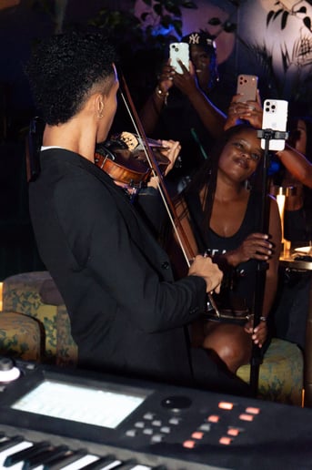 Gallery photo 3 of Vio The Electric Violinist & Dj/Violin Hybrid